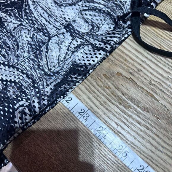 NWT Victoria's Secret Women's Sport Mesh Hoodie Swirl Pullover Athletic Black XS - Picture 8 of 9